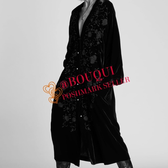 BLOGGERS FAV ZARA EMBROIDERED VELVET KIMONO - Picture 10 of 11